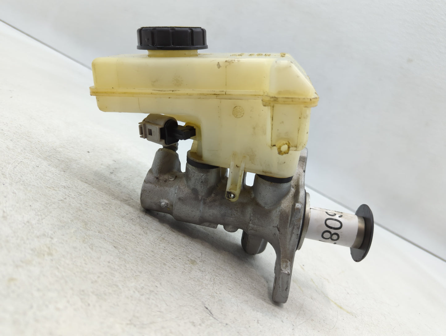 2015-2019 Volkswagen Gti Brake Master Cylinder - Oemusedautoparts1.com