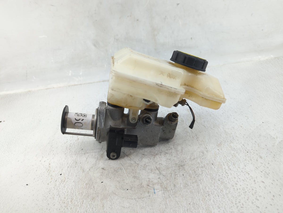 2015-2019 Volkswagen Gti Brake Master Cylinder 609289 - Oemusedautoparts1.com