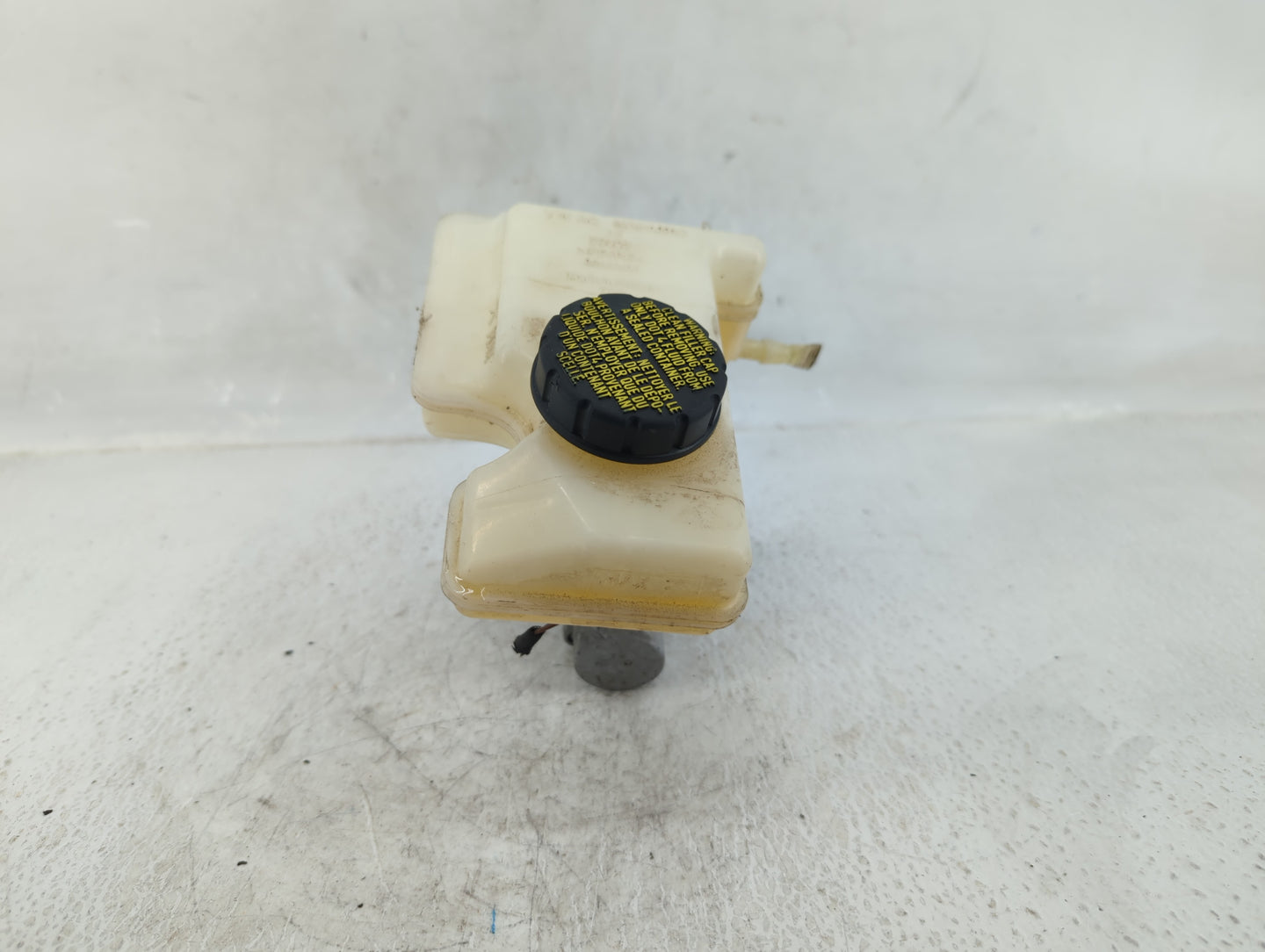 2015-2019 Volkswagen Gti Brake Master Cylinder 609289 - Oemusedautoparts1.com