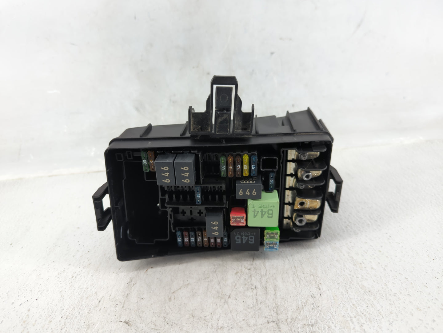 2015-2019 Volkswagen Gti Fusebox Fuse Box Panel Relay Module P/N:9168986 PA6-GB20 GF10 Fits OEM Used Auto Parts - Oemusedaut