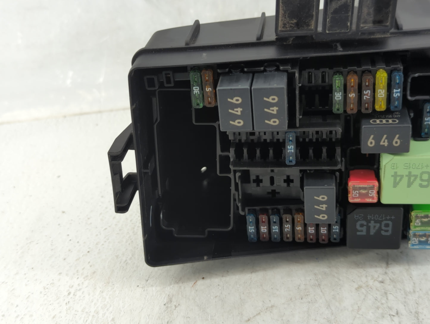 2015-2019 Volkswagen Gti Fusebox Fuse Box Panel Relay Module P/N:9168986 PA6-GB20 GF10 Fits OEM Used Auto Parts - Oemusedaut