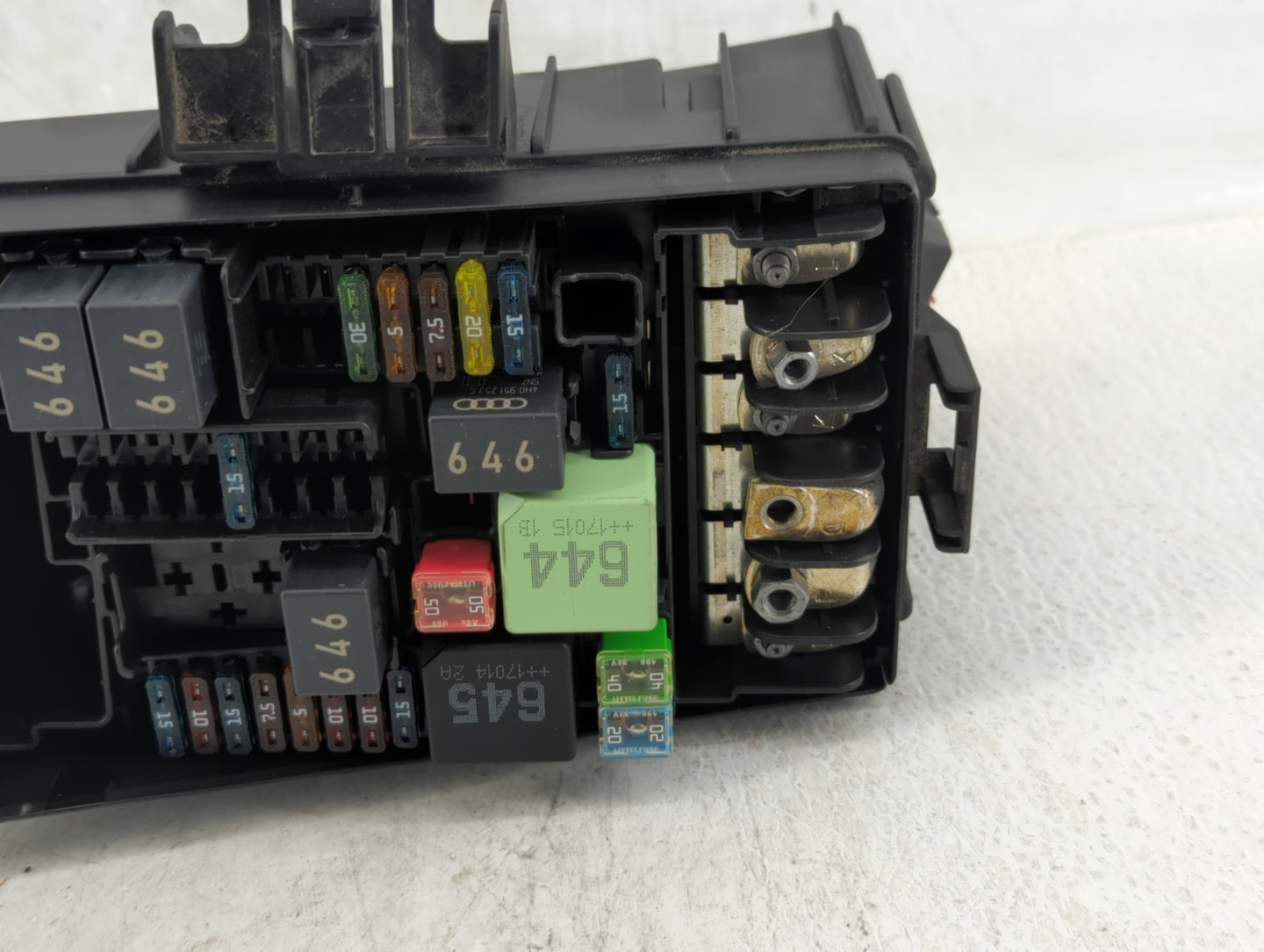 2015-2019 Volkswagen Gti Fusebox Fuse Box Panel Relay Module P/N:9168986 PA6-GB20 GF10 Fits OEM Used Auto Parts - Oemusedaut