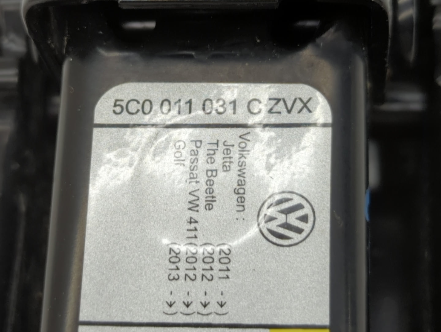 2017 Volkswagen Jetta Spare Scissor Car Jack - Oemusedautoparts1.com
