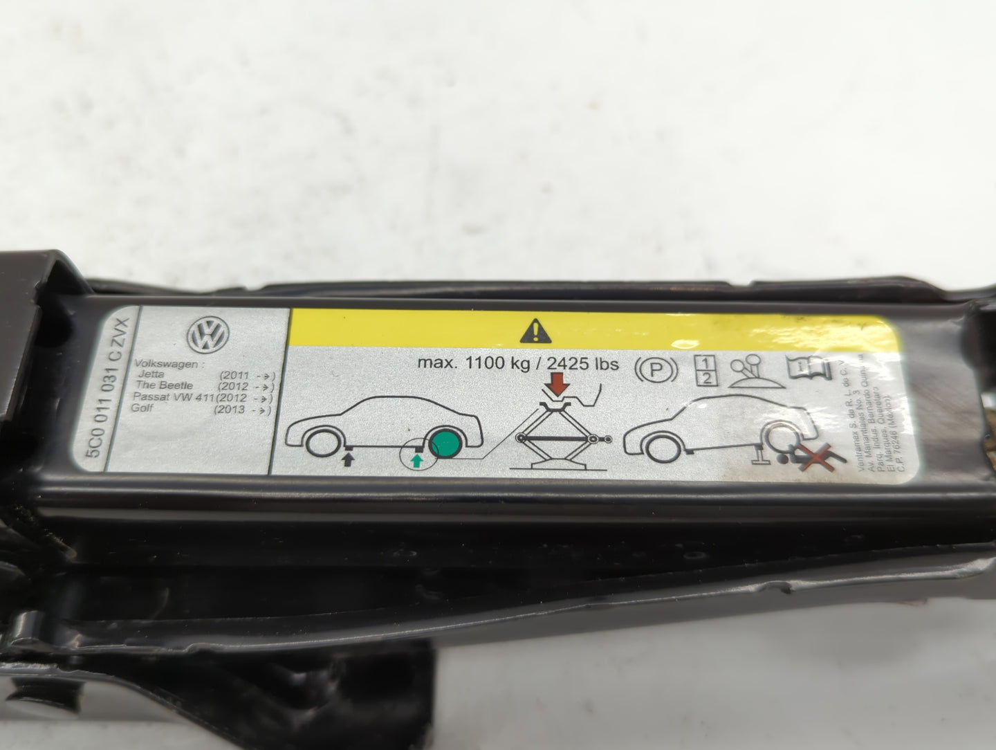 2017 Volkswagen Jetta Spare Scissor Car Jack - Oemusedautoparts1.com