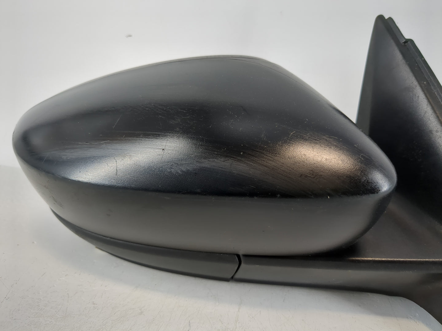 2017-2018 Volkswagen Jetta Passenger Side View Mirror - Right Door Mirror OEM Used - Oemusedautoparts1.com