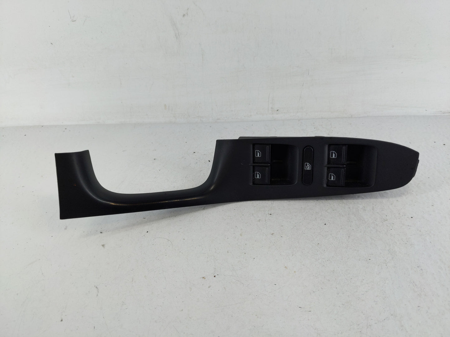 2017 Volkswagen Jetta Master Power Window Switch Replacement Driver Side Left P/N:1400130X Fits OEM Used Auto Parts - Oemuse
