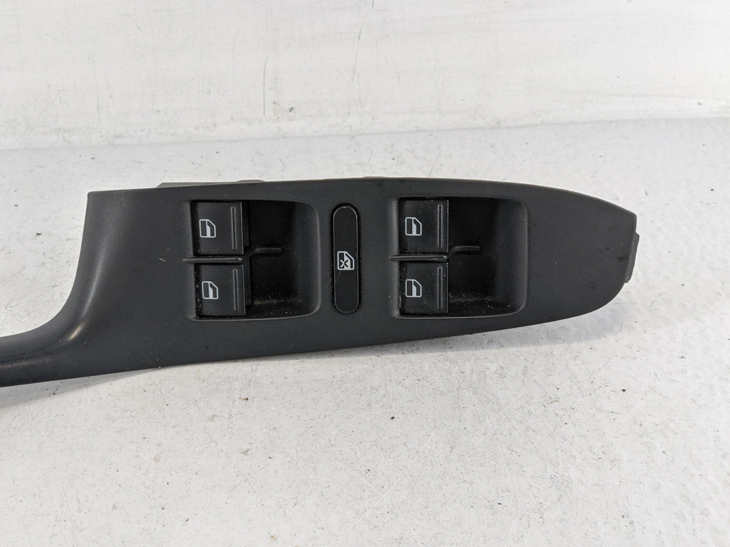 2017 Volkswagen Jetta Master Power Window Switch Replacement Driver Side Left P/N:1400130X Fits OEM Used Auto Parts - Oemuse