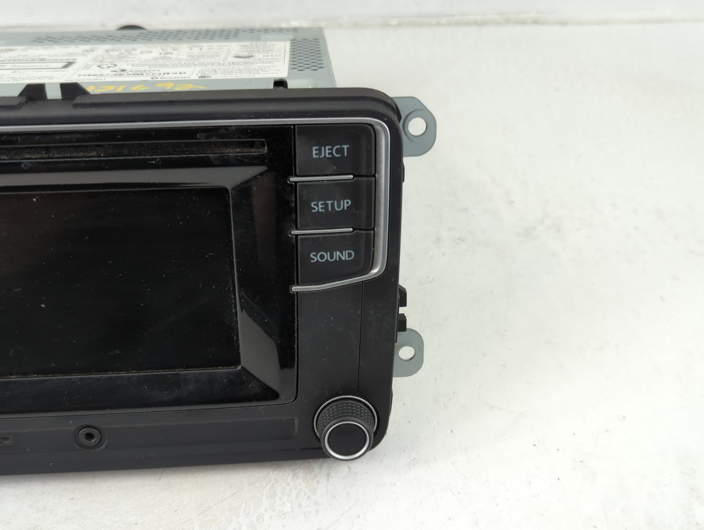 2017 Volkswagen Jetta Radio AM FM Cd Player Receiver Replacement P/N:561 035 150 A Fits OEM Used Auto Parts - Oemusedautopar