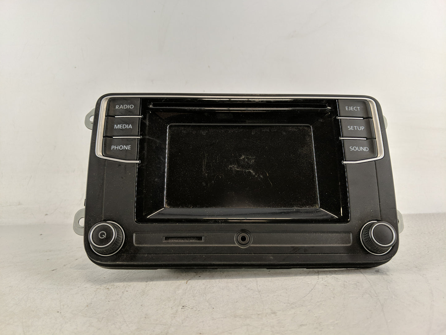 2017 Volkswagen Jetta Radio AM FM Cd Player Receiver Replacement P/N:561 035 150 A Fits OEM Used Auto Parts - Oemusedautopar