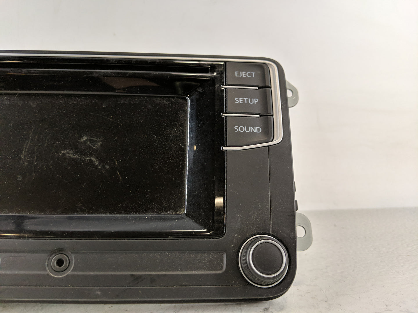 2017 Volkswagen Jetta Radio AM FM Cd Player Receiver Replacement P/N:561 035 150 A Fits OEM Used Auto Parts - Oemusedautopar