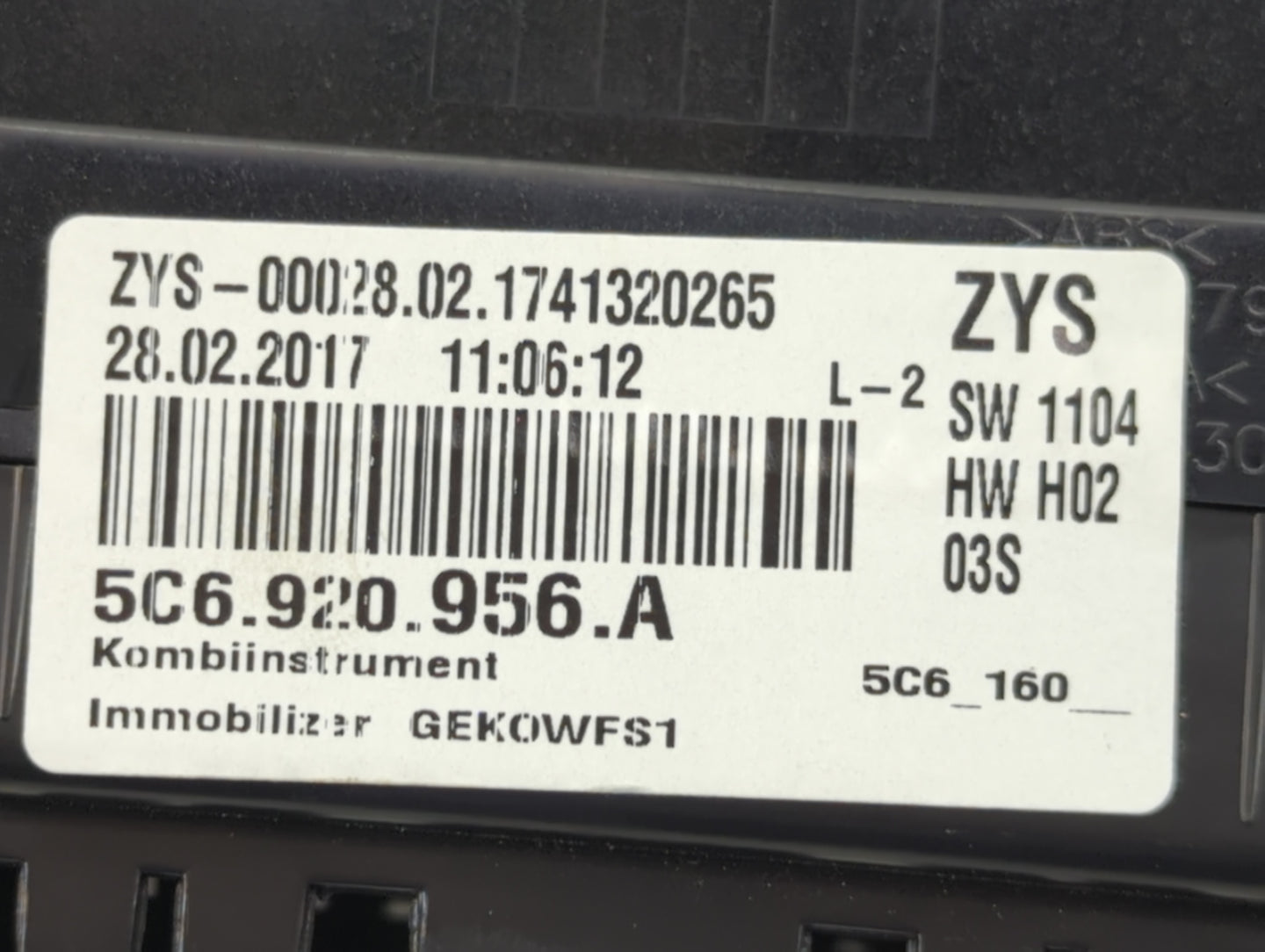 2016-2018 Volkswagen Jetta Instrument Cluster Speedometer Gauges P/N:5C6 920 956 A Fits Fits 2016 2017 2018 OEM Used Auto Pa