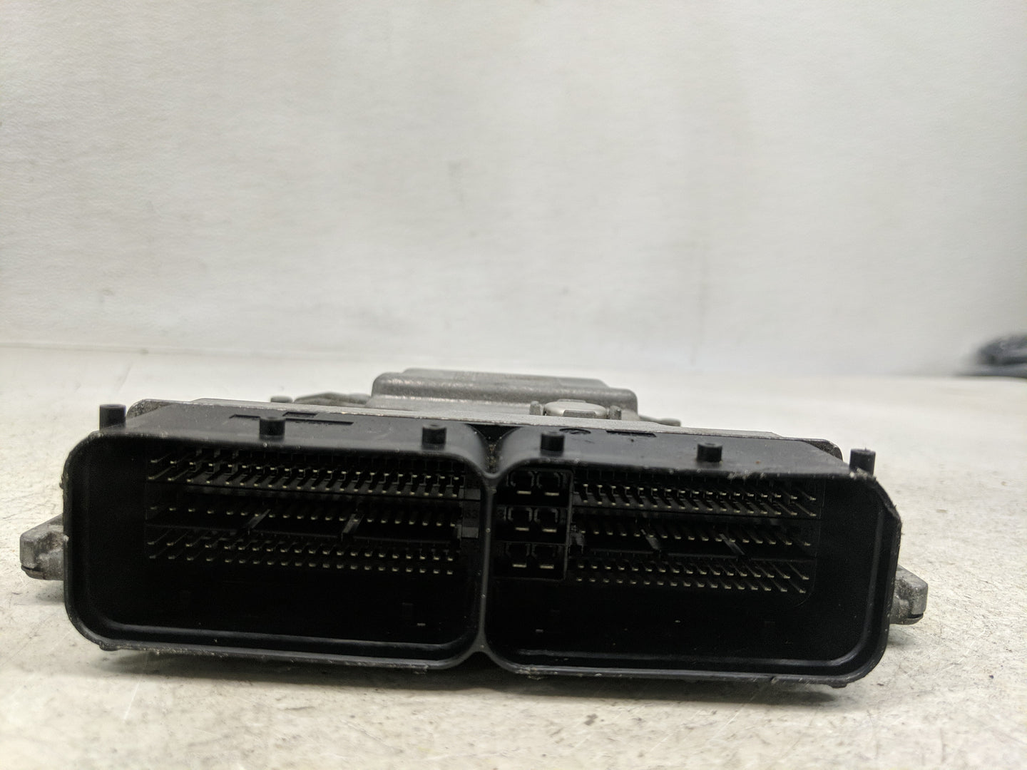 2016-2017 Volkswagen Jetta PCM Engine Control Computer ECU ECM PCU OEM P/N:06K 907 425 C Fits Fits 2016 2017 OEM Used Auto P