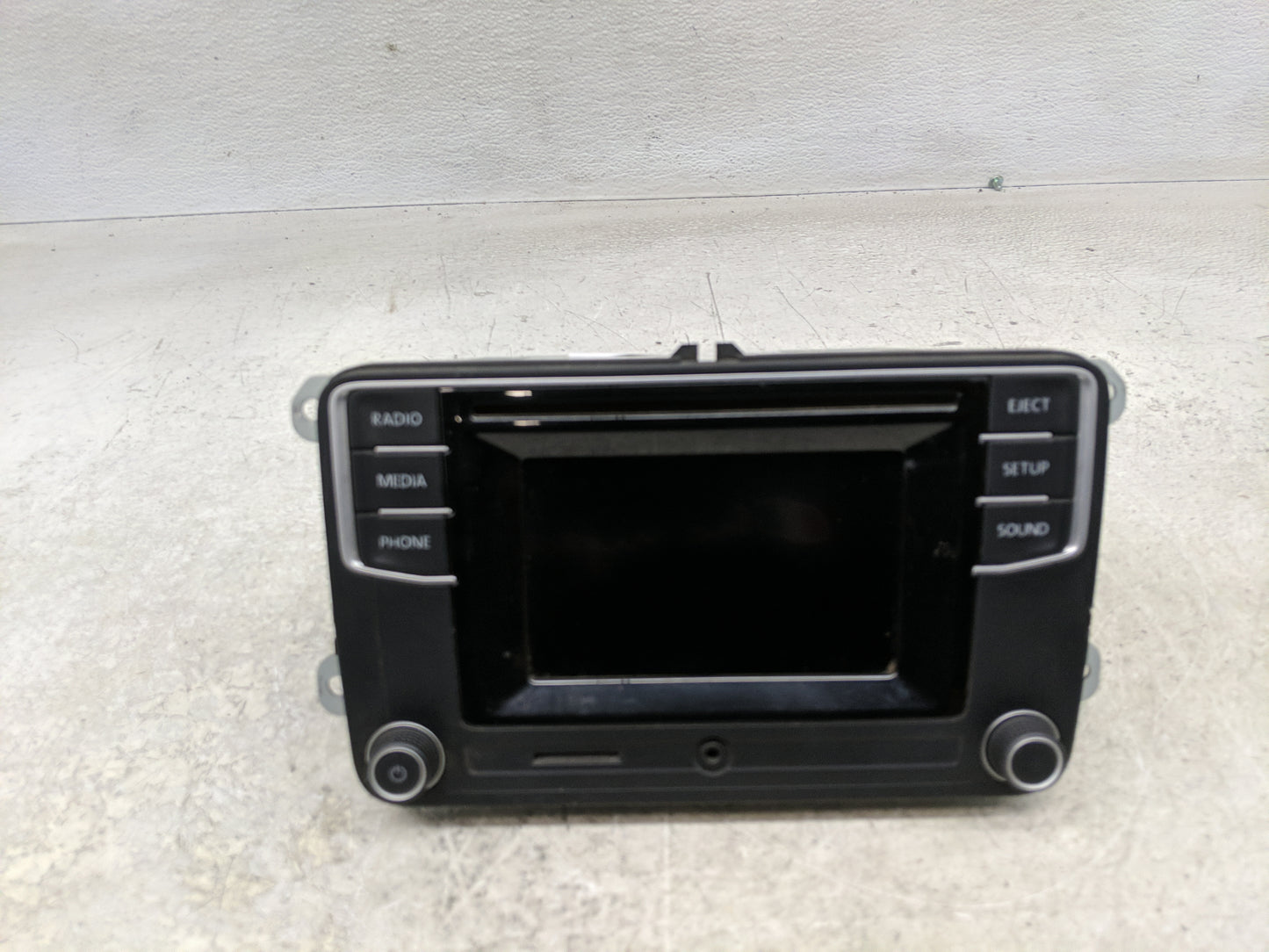 2017 Volkswagen Jetta Radio AM FM Cd Player Receiver Replacement P/N:561 035 150 A Fits OEM Used Auto Parts - Oemusedautopar