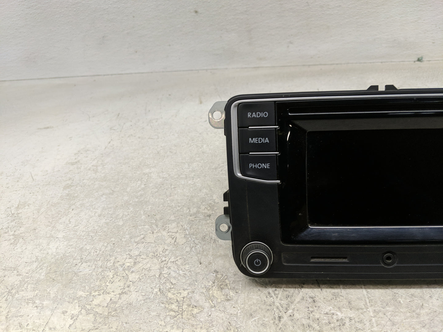 2017 Volkswagen Jetta Radio AM FM Cd Player Receiver Replacement P/N:561 035 150 A Fits OEM Used Auto Parts - Oemusedautopar