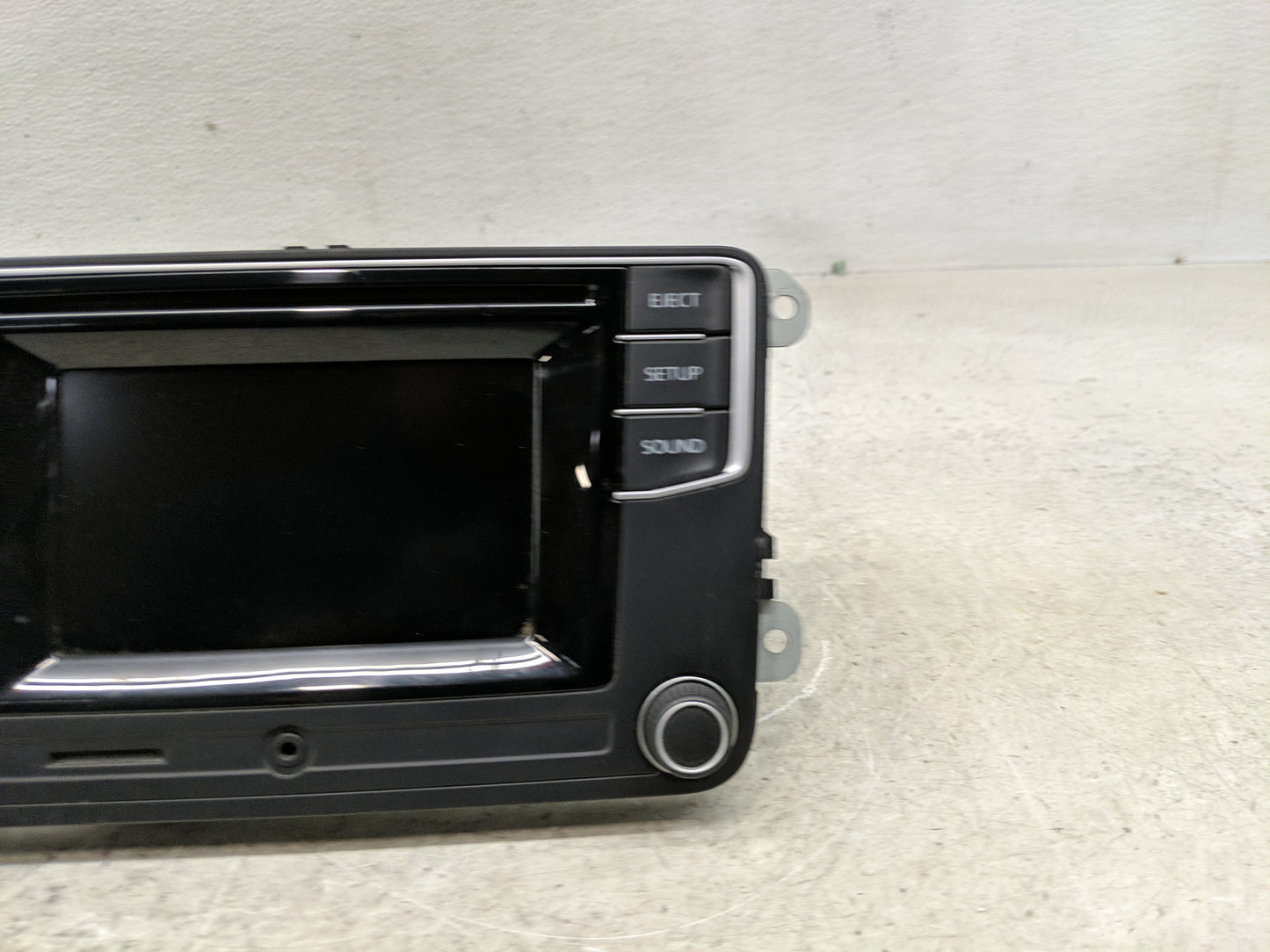 2017 Volkswagen Jetta Radio AM FM Cd Player Receiver Replacement P/N:561 035 150 A Fits OEM Used Auto Parts - Oemusedautopar