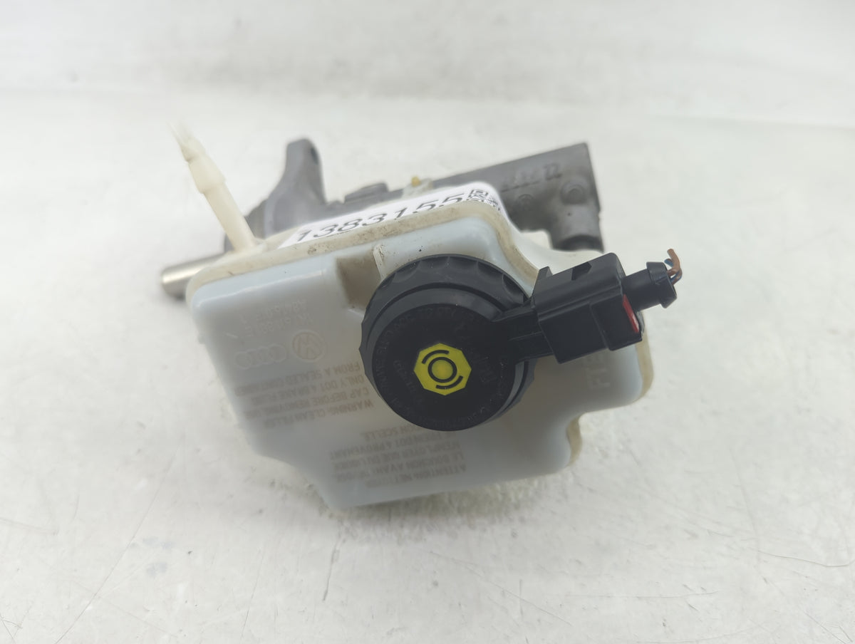2009-2018 Volkswagen Jetta Brake Master Cylinder 1383155 - Oemusedautoparts1.com