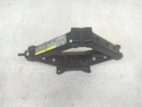 2017 Volkswagen Jetta Spare Scissor Car Jack 1390192 - Oemusedautoparts1.com