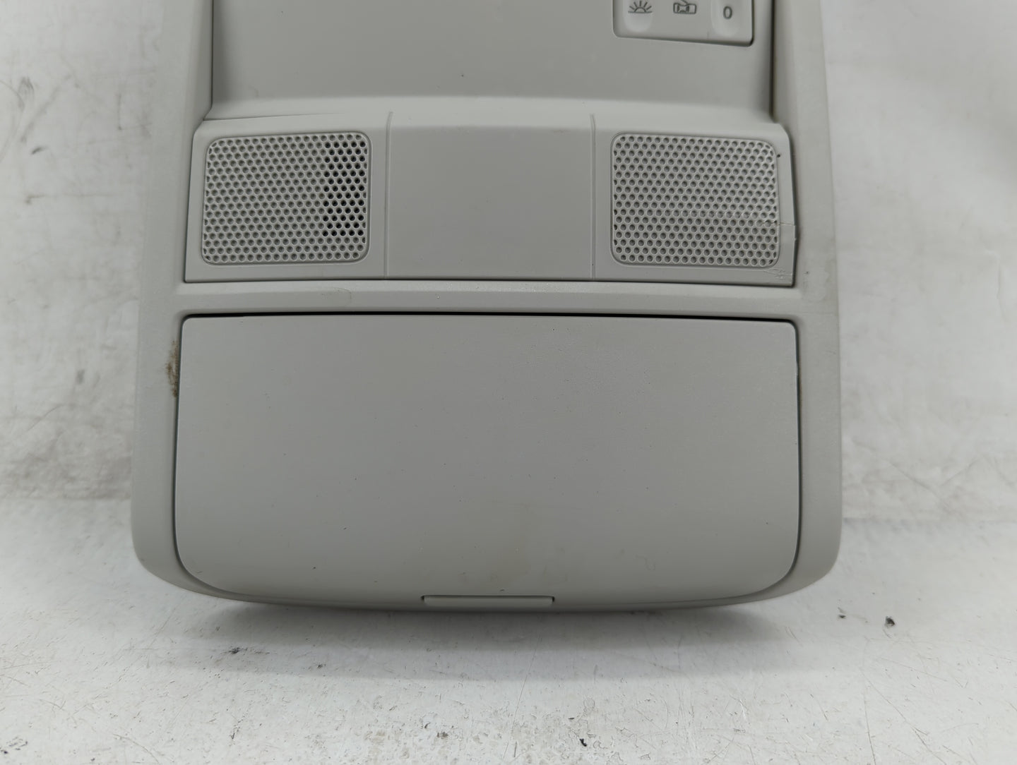 2015-2018 Volkswagen Jetta Overhead Roof Console - Oemusedautoparts1.com