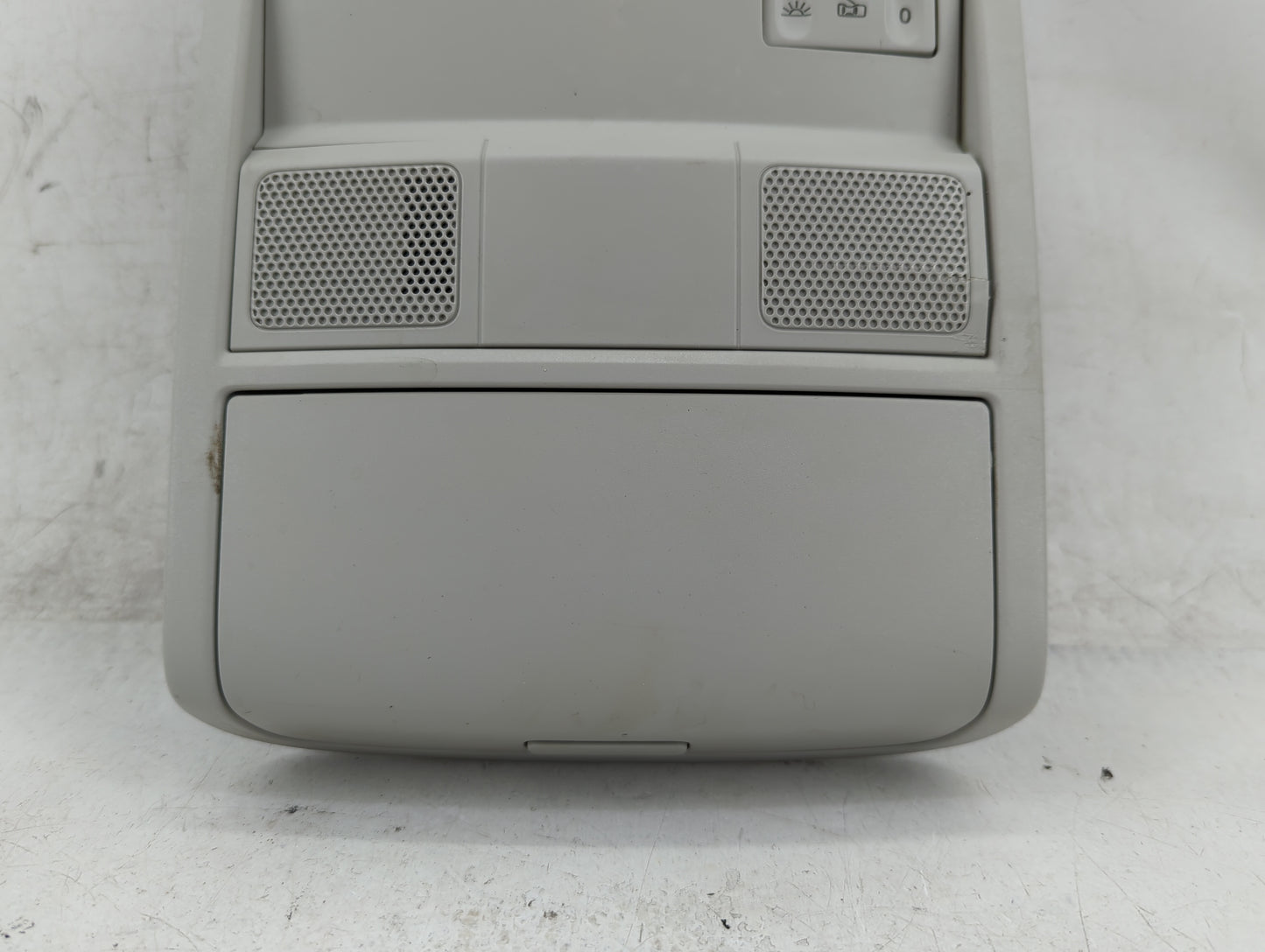 2015-2018 Volkswagen Jetta Overhead Roof Console - Oemusedautoparts1.com