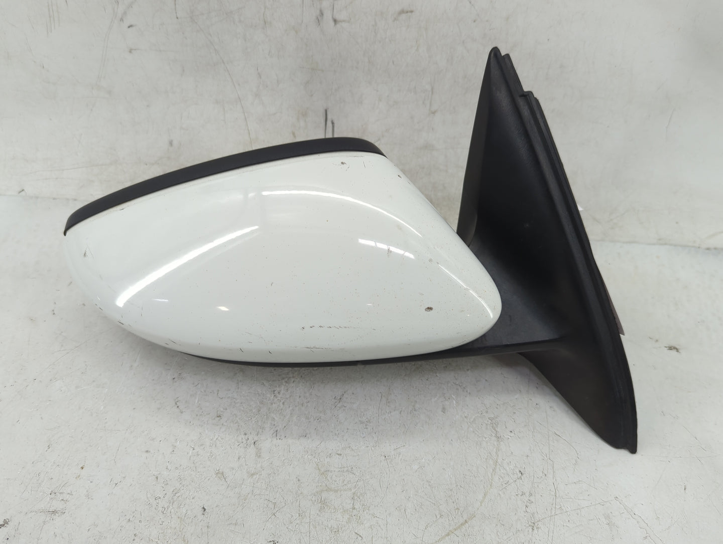 2017-2018 Volkswagen Jetta Passenger Side View Mirror - Right Door Mirror OEM Used - Oemusedautoparts1.com