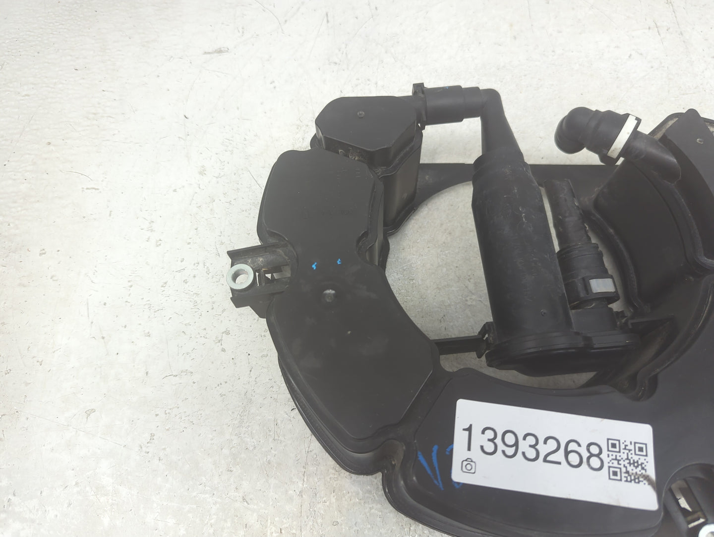 2017 Volkswagen Jetta Fuel Vapor Charcoal Canister - Oemusedautoparts1.com