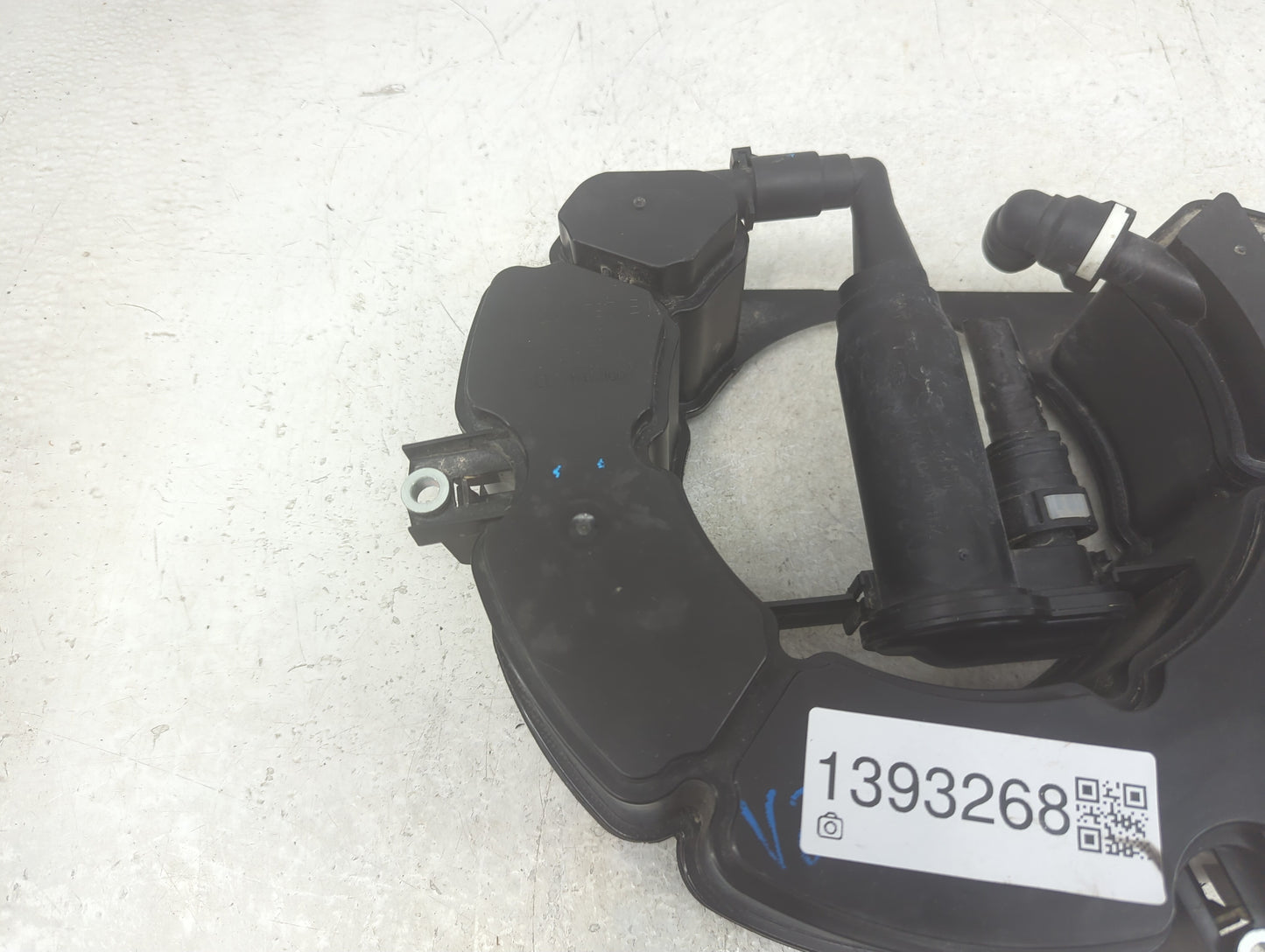 2017 Volkswagen Jetta Fuel Vapor Charcoal Canister - Oemusedautoparts1.com