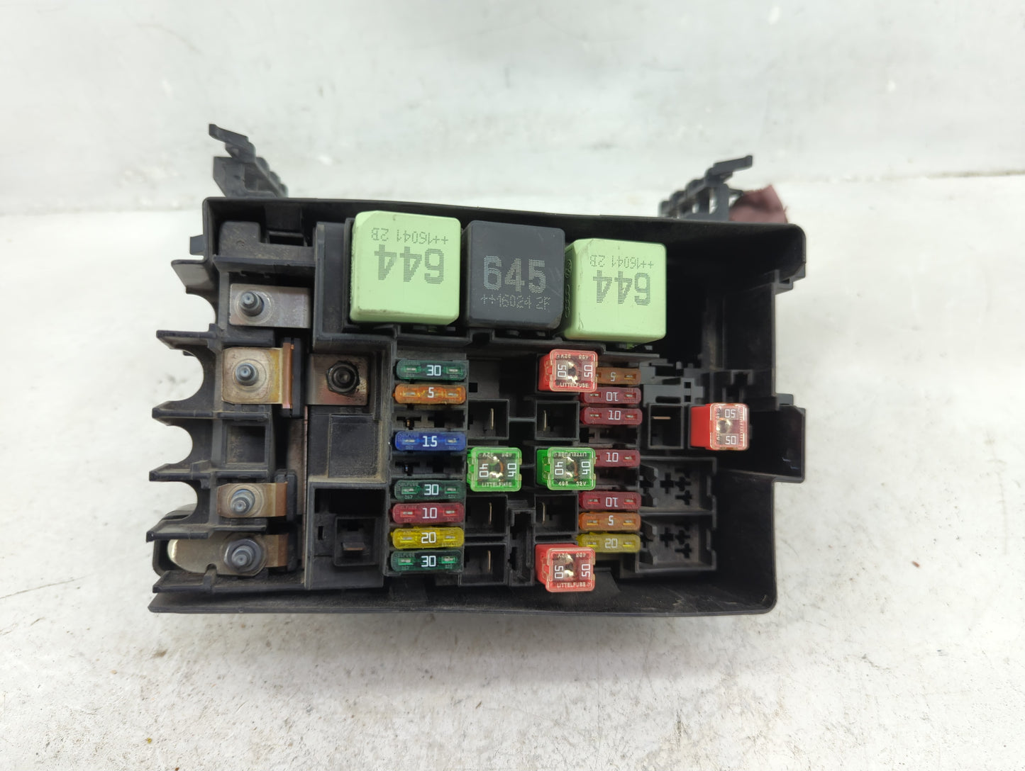 2015-2018 Volkswagen Jetta Fusebox Fuse Box Panel Relay Module P/N:5C0 937 132 A Fits Fits 2015 2016 2017 2018 OEM Used Auto