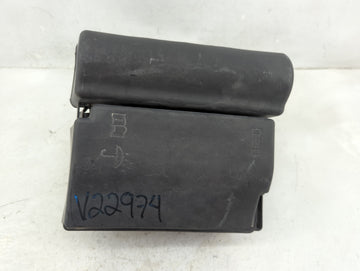 2015-2018 Volkswagen Jetta Fusebox Fuse Box Panel Relay Module P/N:E00001289 5C0 937 132 A Fits Fits 2015 2016 2017 2018 OEM