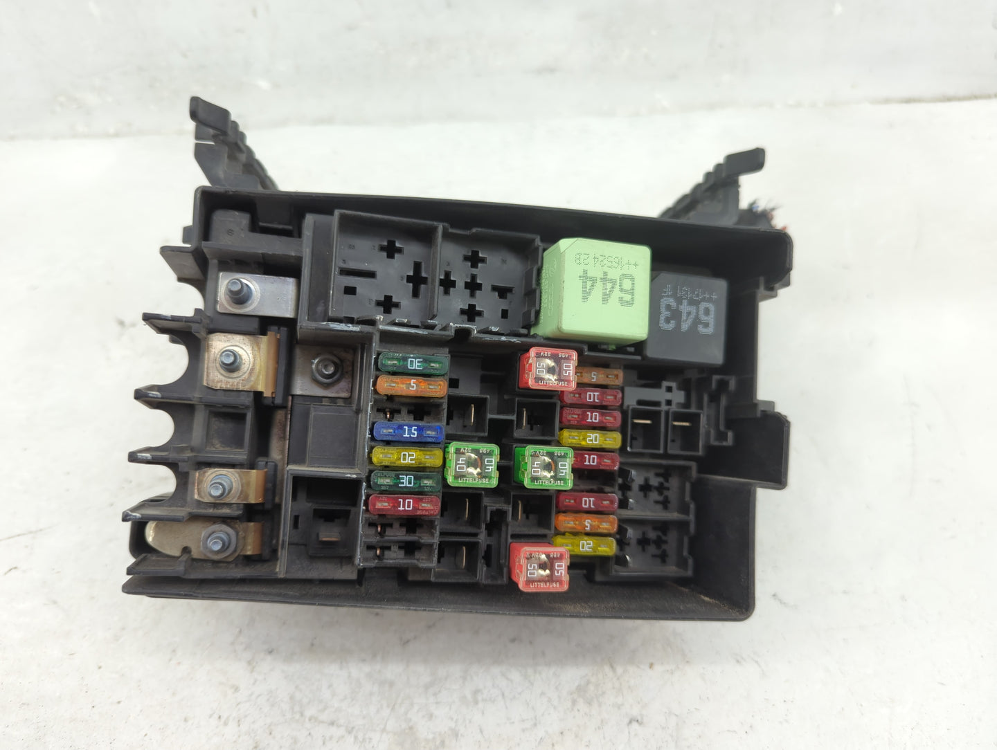 2015-2018 Volkswagen Jetta Fusebox Fuse Box Panel Relay Module P/N:E00001289 5C0 937 132 A Fits Fits 2015 2016 2017 2018 OEM