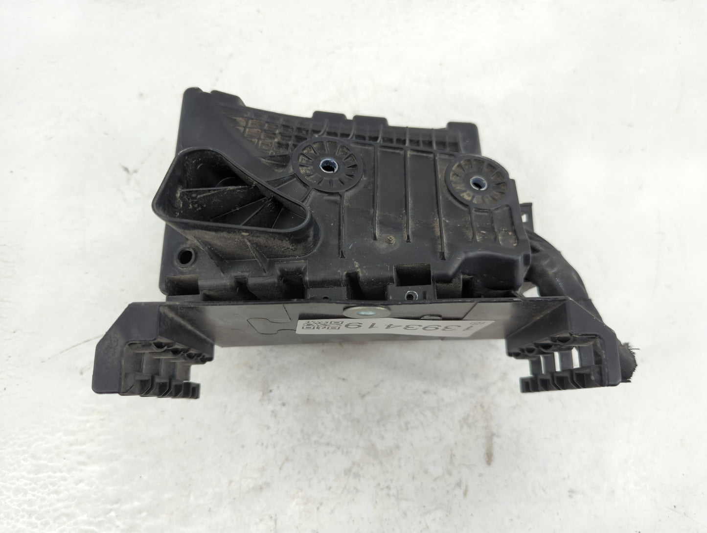 2015-2018 Volkswagen Jetta Fusebox Fuse Box Panel Relay Module P/N:E00001289 5C0 937 132 A Fits Fits 2015 2016 2017 2018 OEM