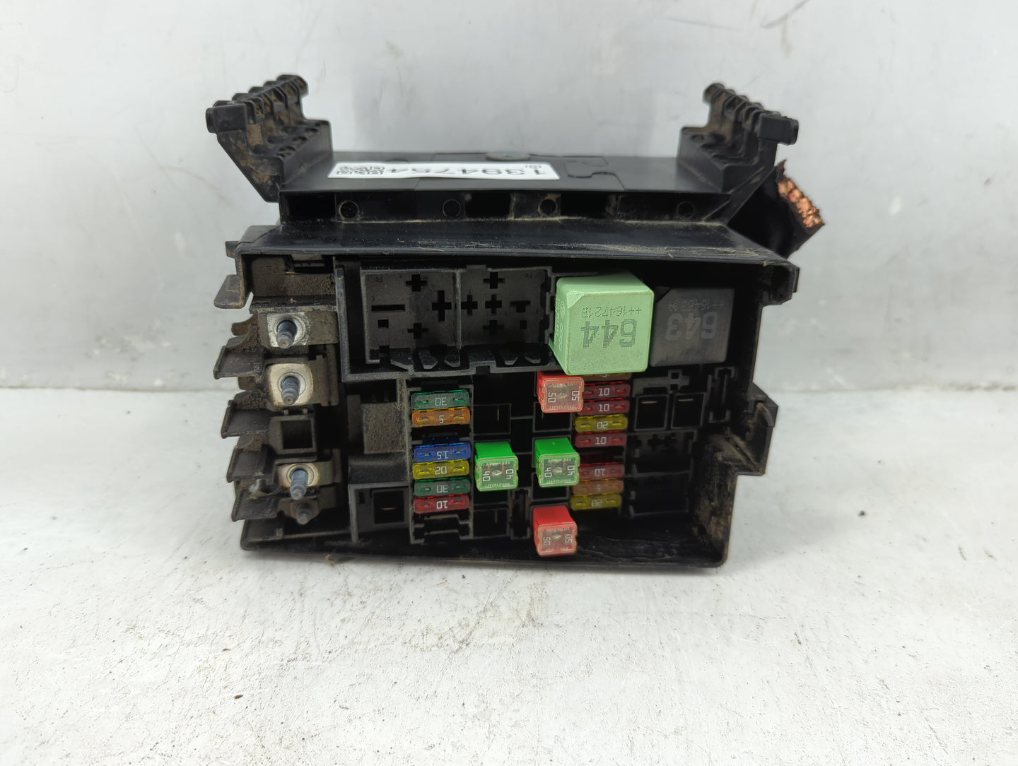 2015-2018 Volkswagen Jetta Fusebox Fuse Box Panel Relay Module P/N:5C0 937 132 A Fits Fits 2015 2016 2017 2018 OEM Used Auto