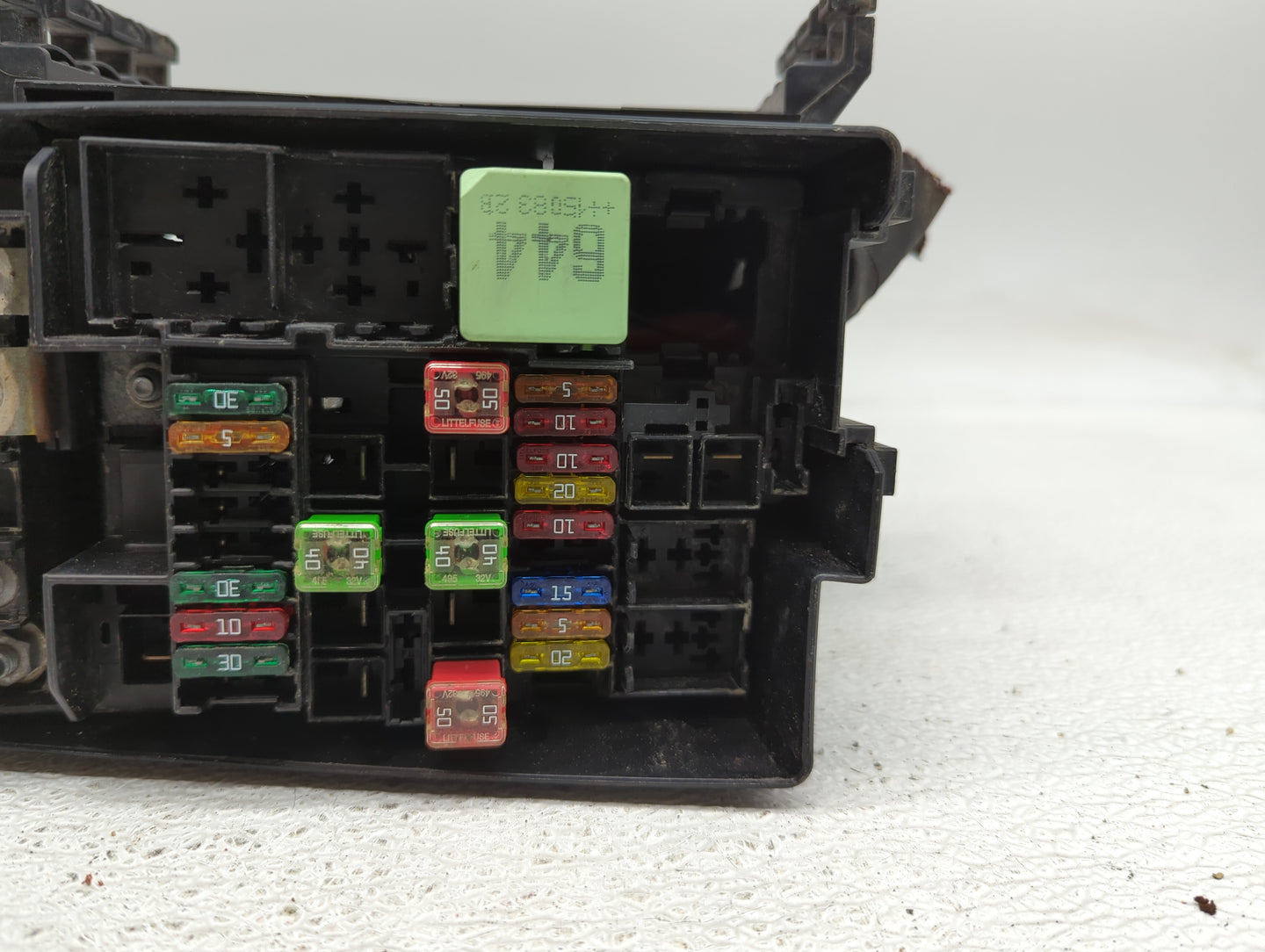 2015-2018 Volkswagen Jetta Fusebox Fuse Box Panel Relay Module P/N:5C0 937 132 A Fits Fits 2015 2016 2017 2018 OEM Used Auto