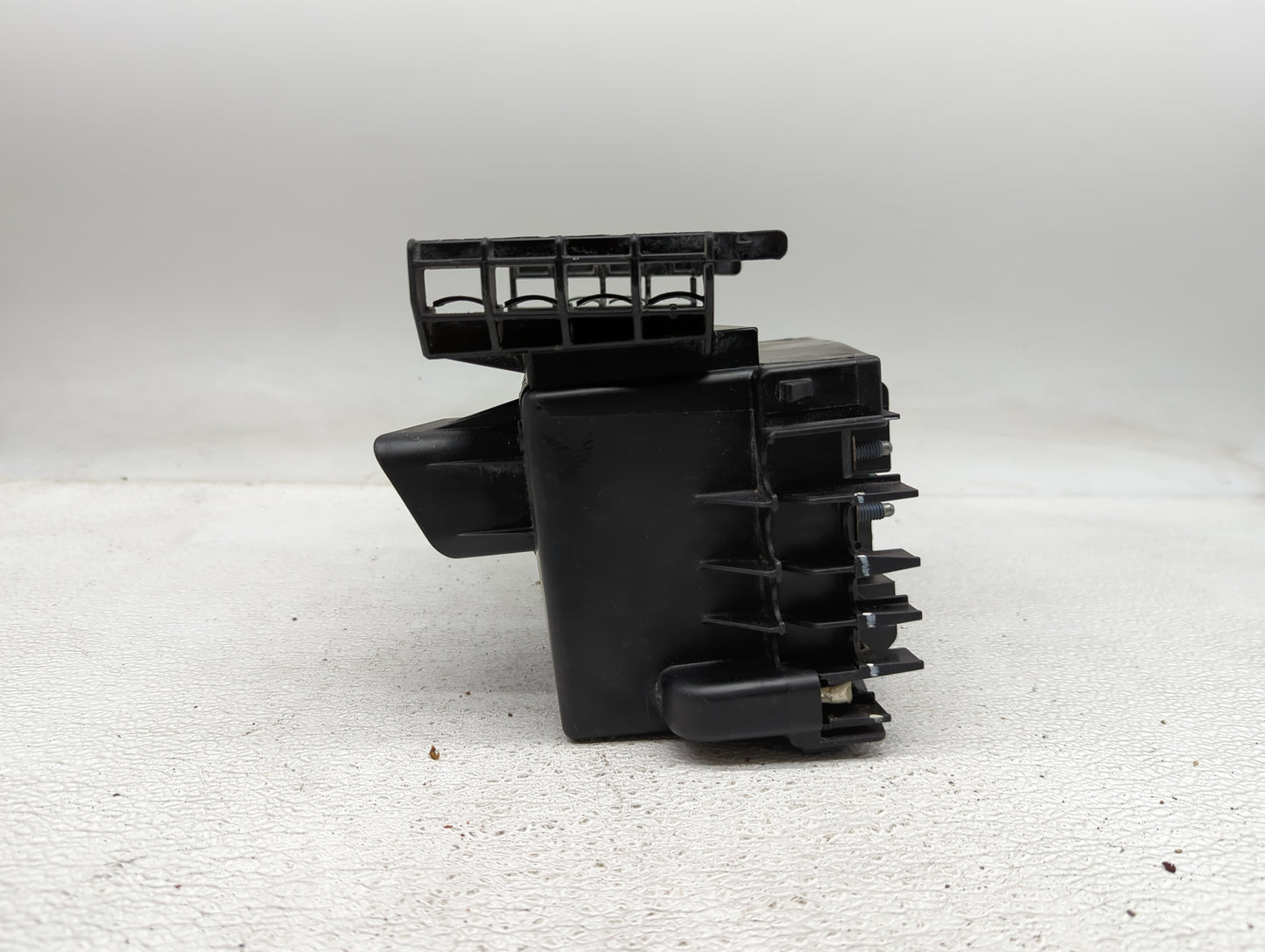 2015-2018 Volkswagen Jetta Fusebox Fuse Box Panel Relay Module P/N:5C0 937 132 A Fits Fits 2015 2016 2017 2018 OEM Used Auto