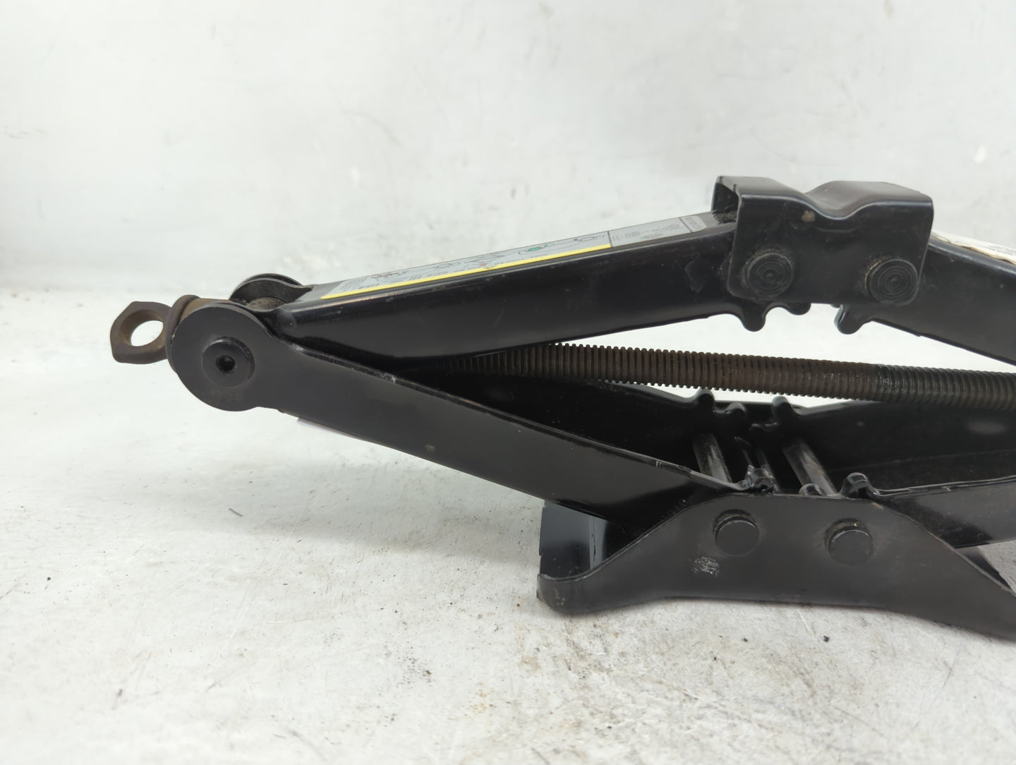 2017 Volkswagen Jetta Spare Scissor Car Jack 1396484 - Oemusedautoparts1.com