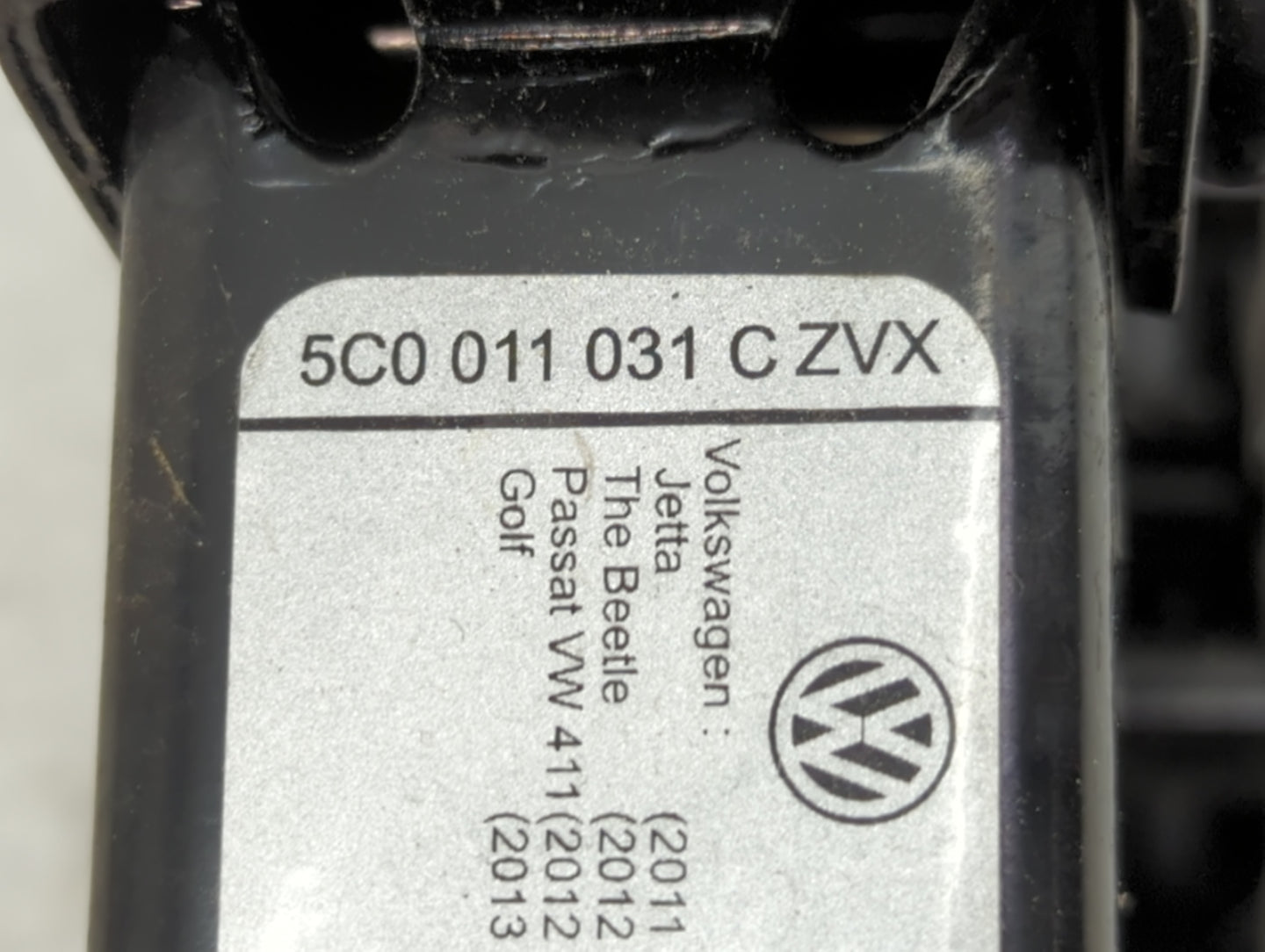 2017 Volkswagen Jetta Spare Scissor Car Jack 1396484 - Oemusedautoparts1.com