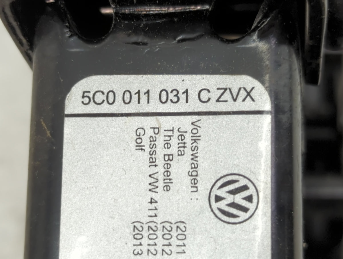 2017 Volkswagen Jetta Spare Scissor Car Jack 1396484 - Oemusedautoparts1.com