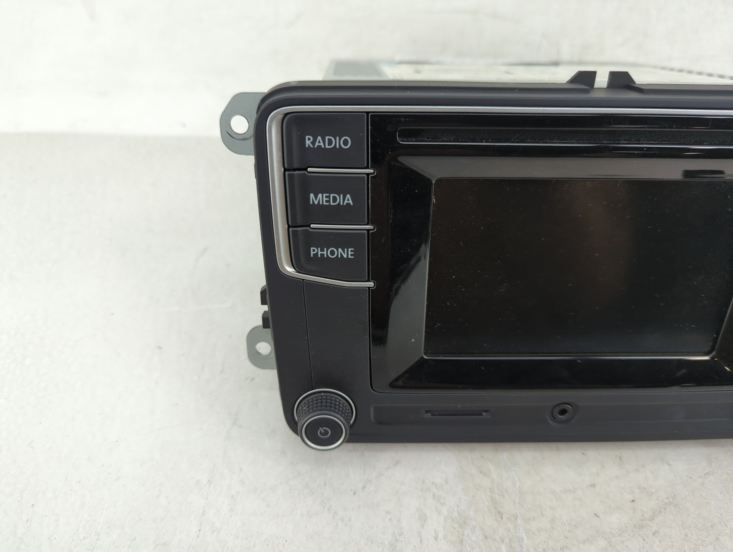 2017 Volkswagen Jetta Radio AM FM Cd Player Receiver Replacement P/N:561 035 150 A Fits OEM Used Auto Parts - Oemusedautopar