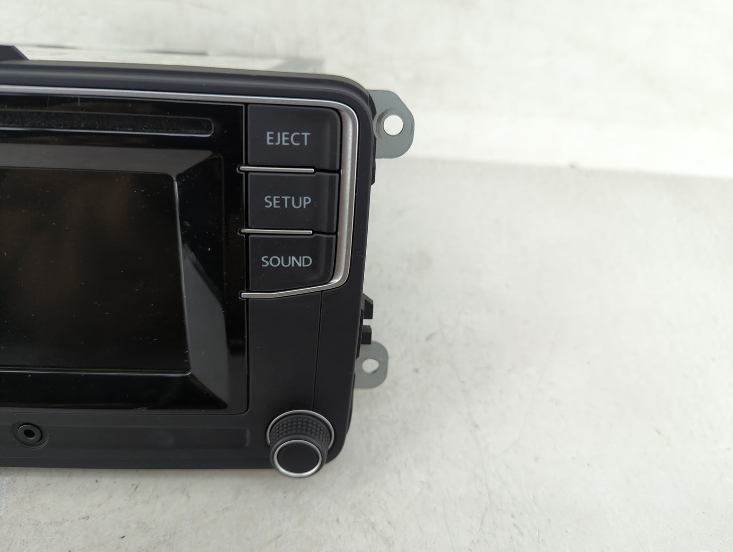 2017 Volkswagen Jetta Radio AM FM Cd Player Receiver Replacement P/N:561 035 150 A Fits OEM Used Auto Parts - Oemusedautopar