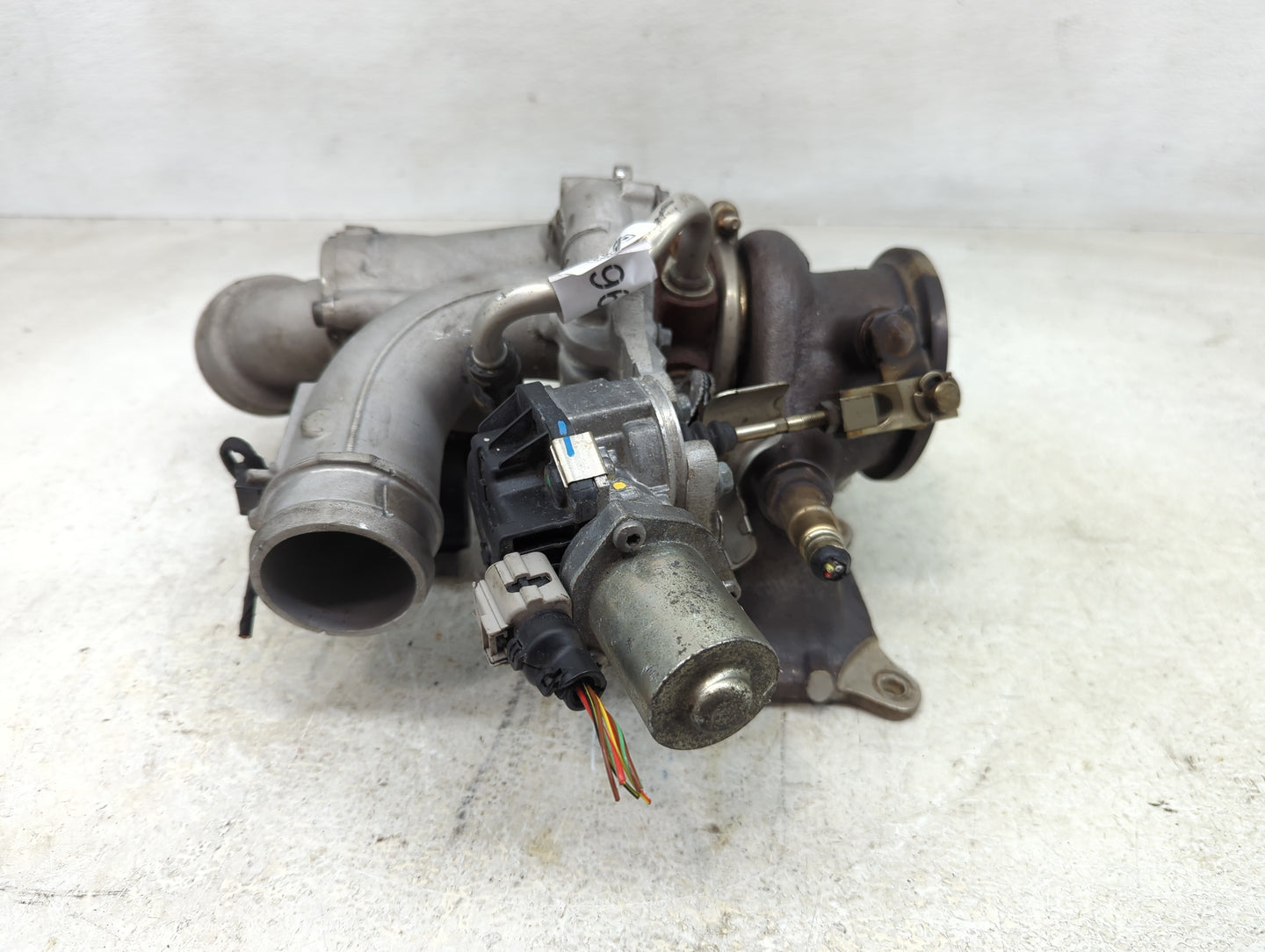 2015 Volkswagen Jetta Turbocharger Exhaust Manifold With Turbo Charger - Oemusedautoparts1.com