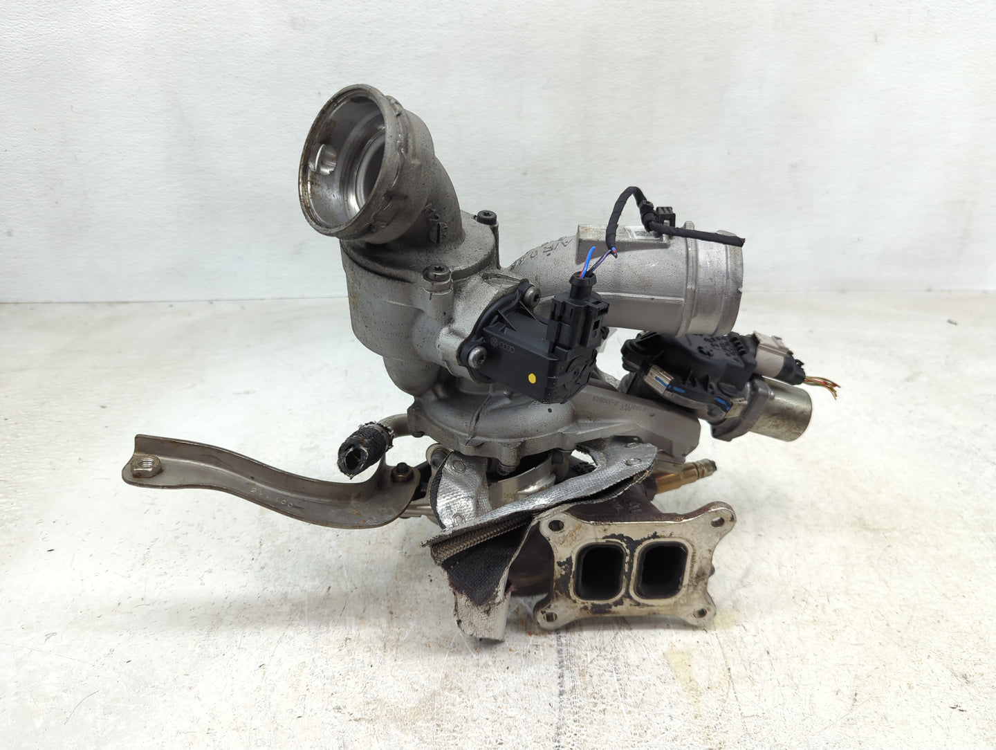 2015 Volkswagen Jetta Turbocharger Exhaust Manifold With Turbo Charger - Oemusedautoparts1.com