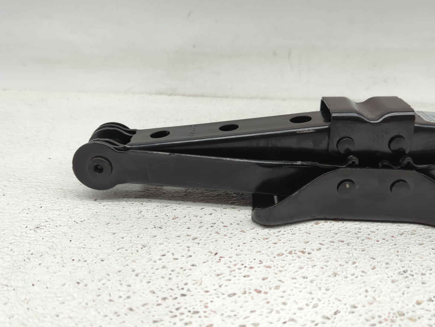 2017 Volkswagen Jetta Spare Scissor Car Jack - Oemusedautoparts1.com