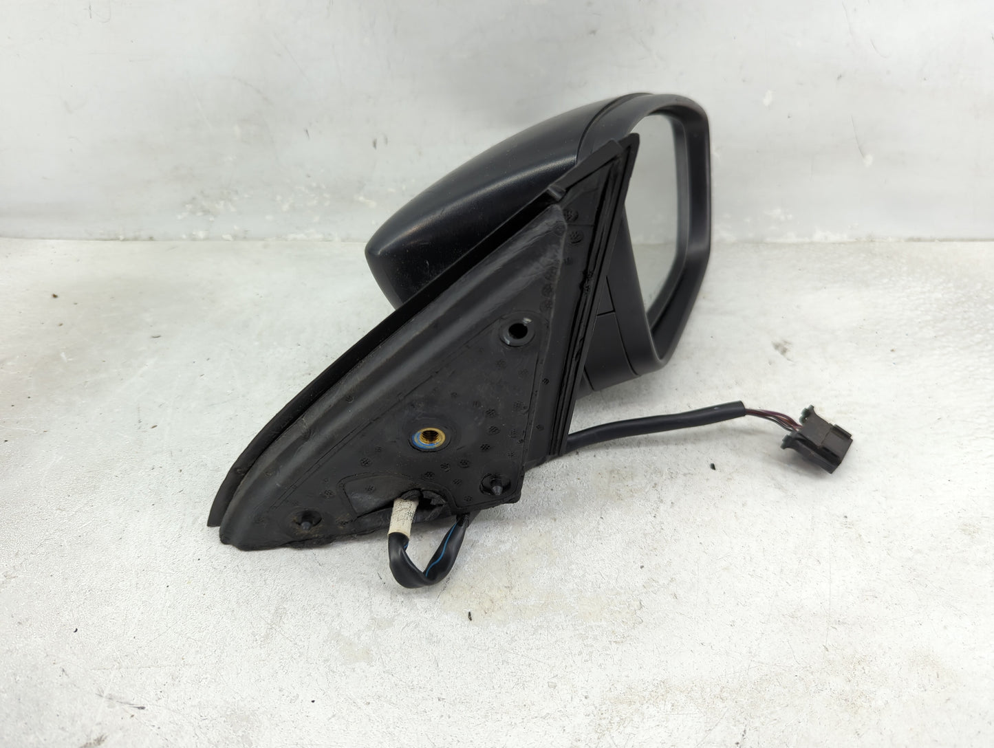 2017-2018 Volkswagen Jetta Passenger Side View Mirror - Right Door Mirror OEM Used - Oemusedautoparts1.com