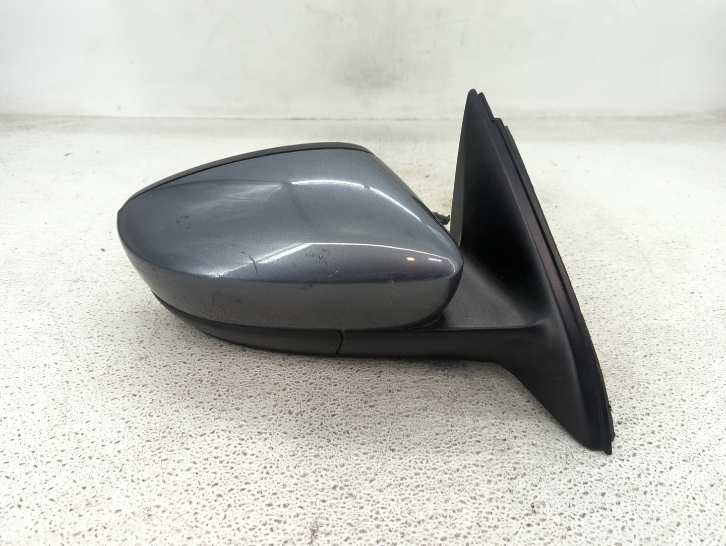 2017-2018 Volkswagen Jetta Passenger Side View Mirror - Right Door Mirror OEM Used - Oemusedautoparts1.com