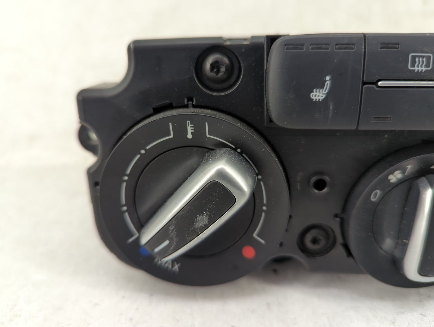 2017-2018 Volkswagen Jetta Climate Control Module Temperature AC/Heater Replacement Fits Fits 2017 2018 OEM Used Auto Parts 