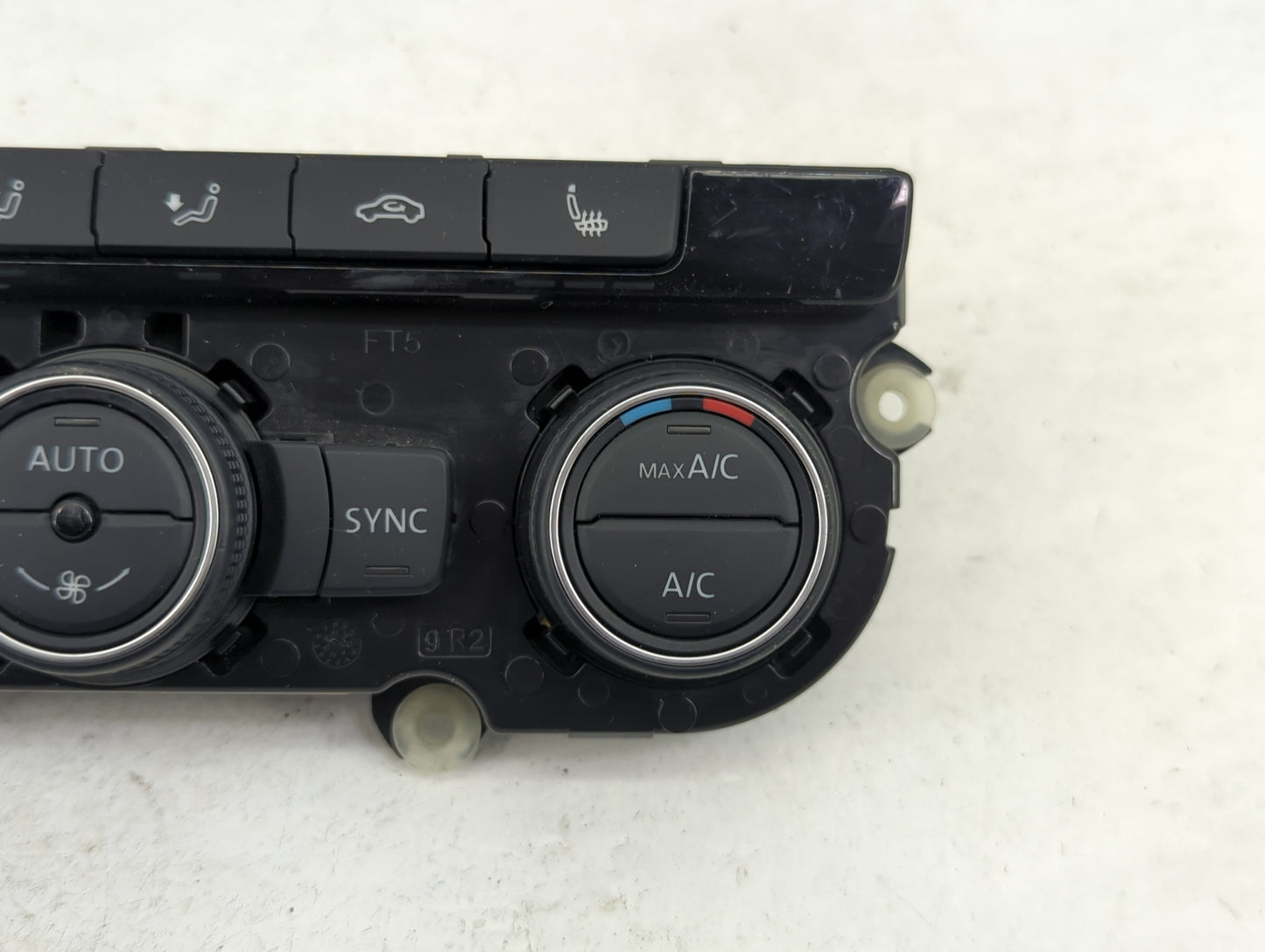 2015-2018 Volkswagen Jetta Climate Control Module Temperature AC/Heater Replacement P/N:1K8907044CL 5HB013020-25 Fits OEM Us