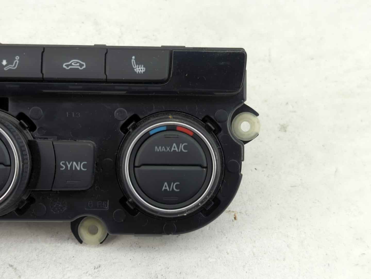 2015-2018 Volkswagen Jetta Climate Control Module Temperature AC/Heater Replacement P/N:1K8907044CL 5HB013020-25 Fits OEM Us