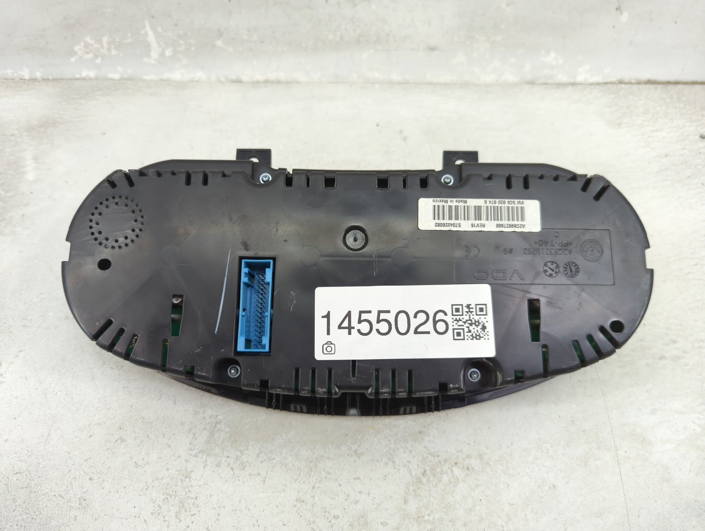 2015-2017 Volkswagen Jetta Instrument Cluster Speedometer Gauges P/N:5C6920974B A2C53219252 Miles: Fits Fits 2015 2016 2017 