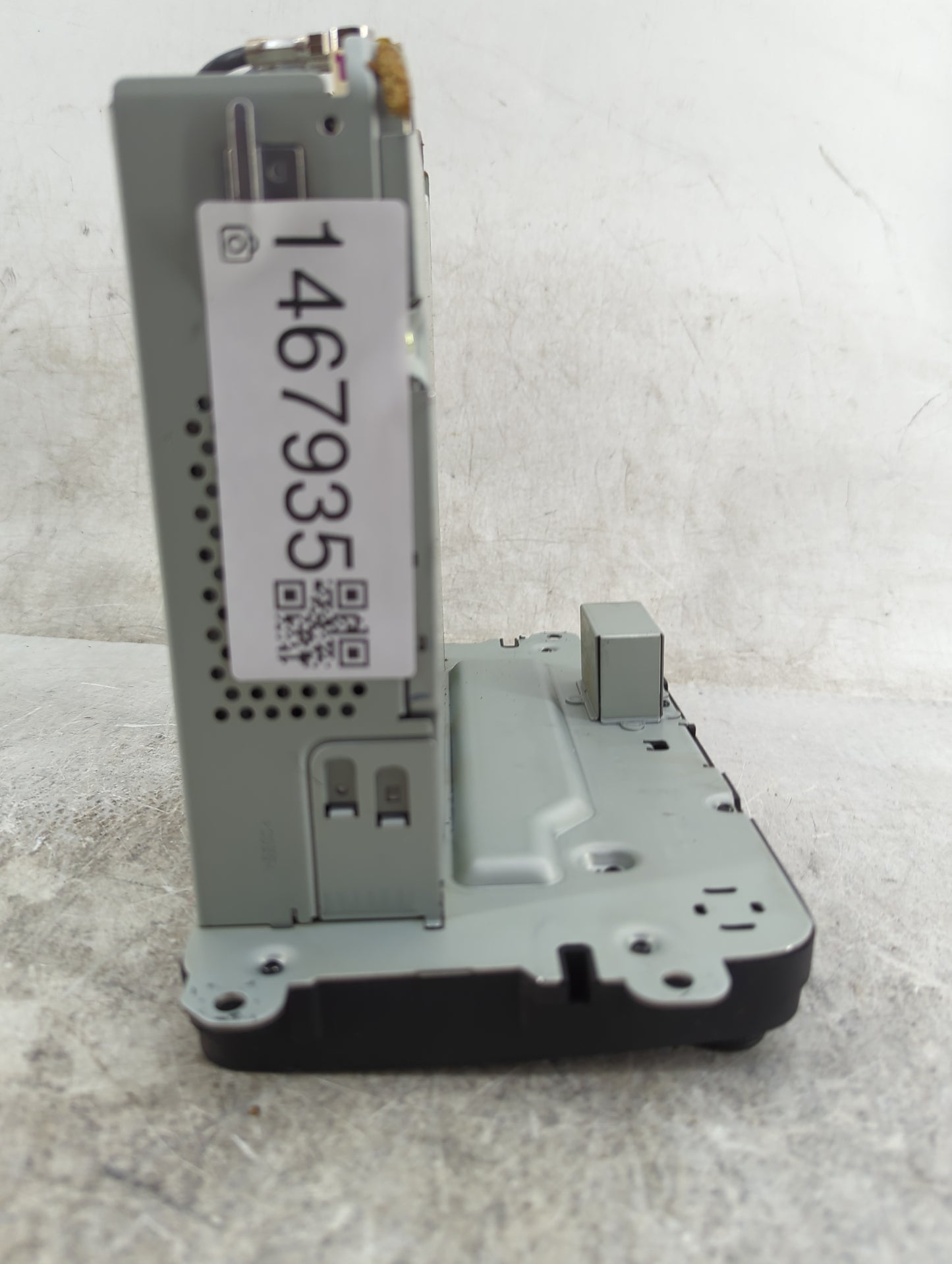 2012-2017 Volkswagen Jetta Radio AM FM Cd Player Receiver Replacement P/N:561035150A L56VW2 Fits OEM Used Auto Parts - Oemus