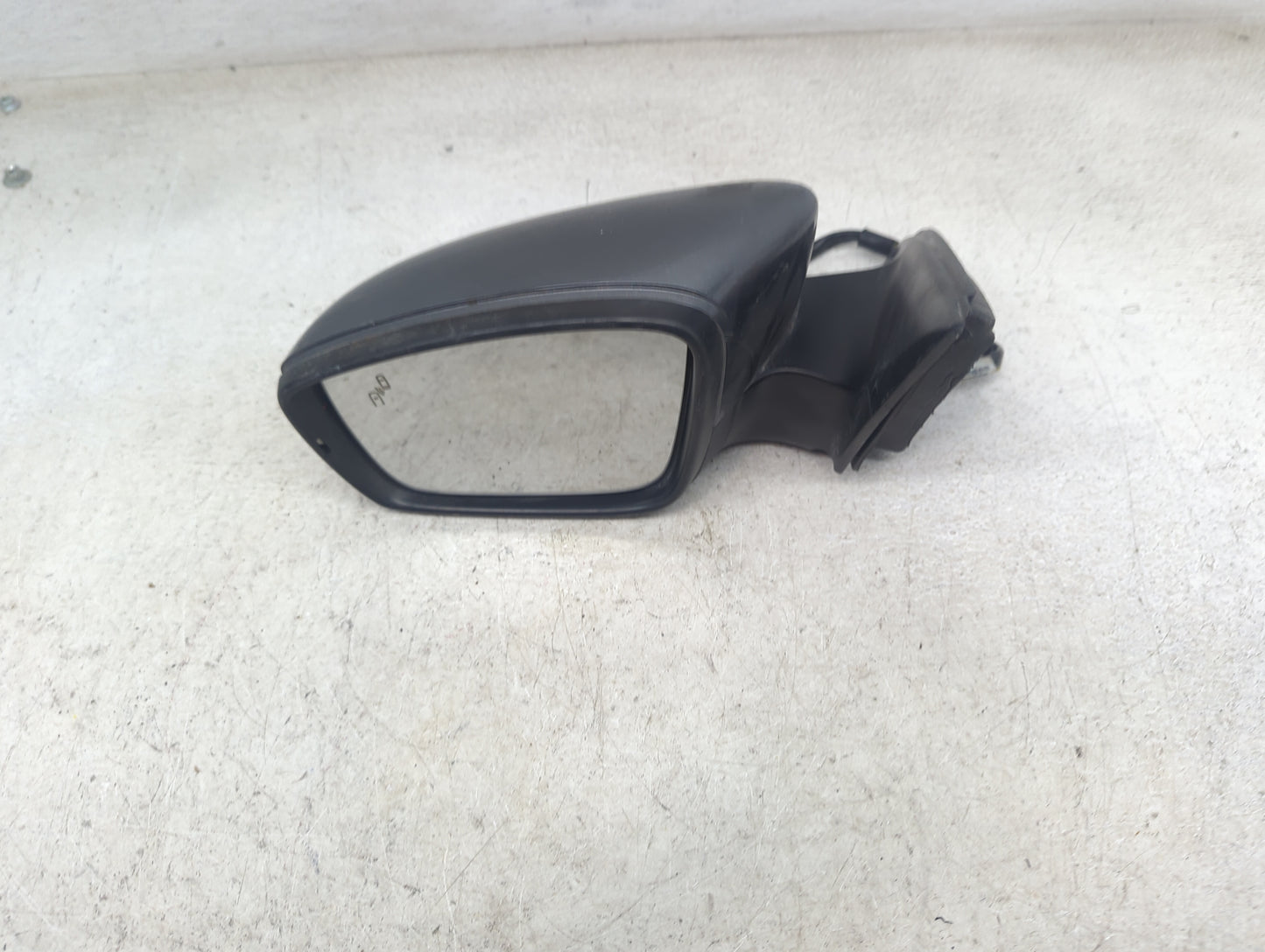 2015-2018 Volkswagen Jetta Driver Side View Mirror - Left Door Mirror OEM Used - Oemusedautoparts1.com