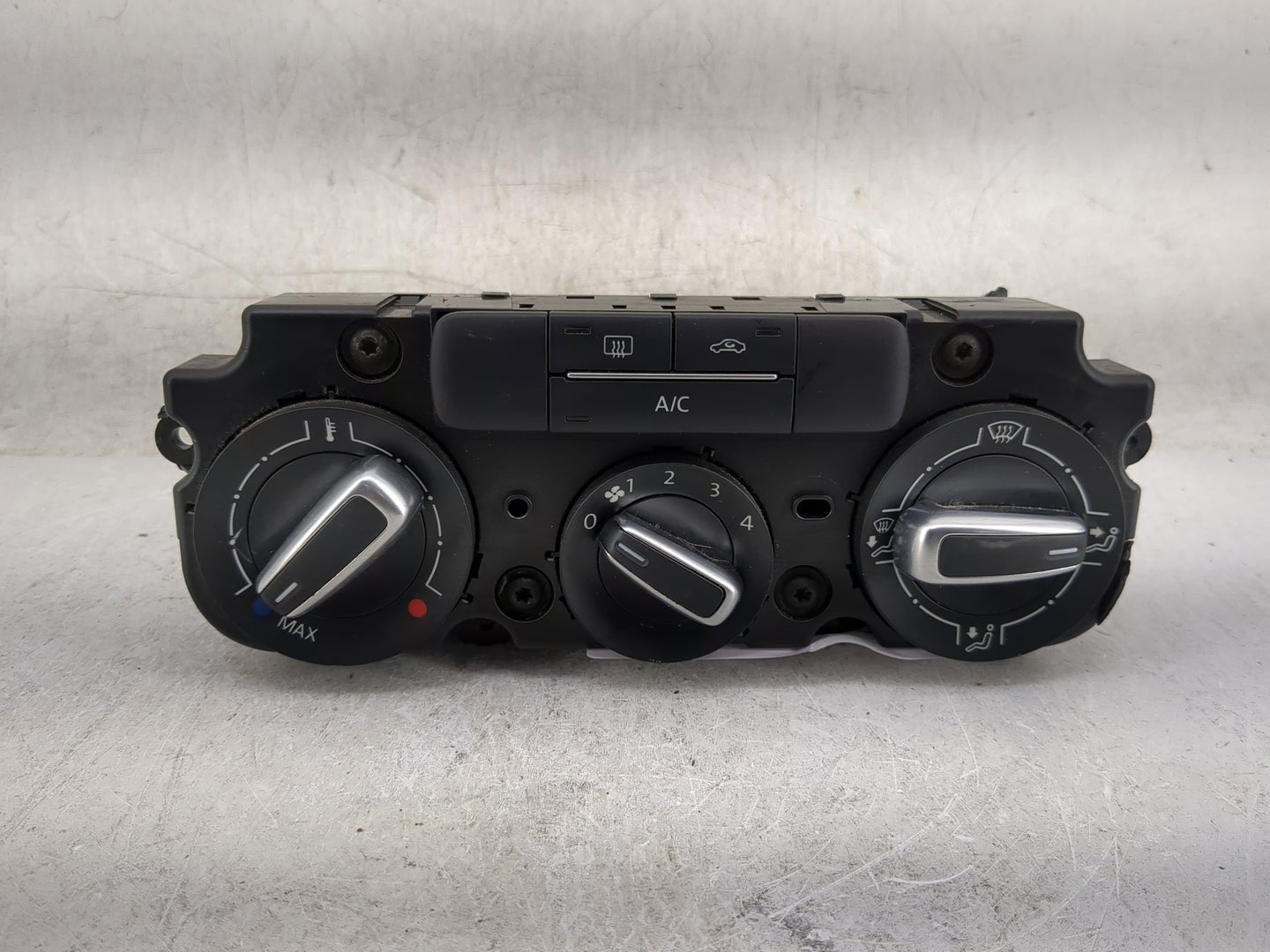 2017-2018 Volkswagen Jetta Climate Control Module Temperature AC/Heater Replacement P/N:5C1819045 90151-736/0000 Fits OEM Us